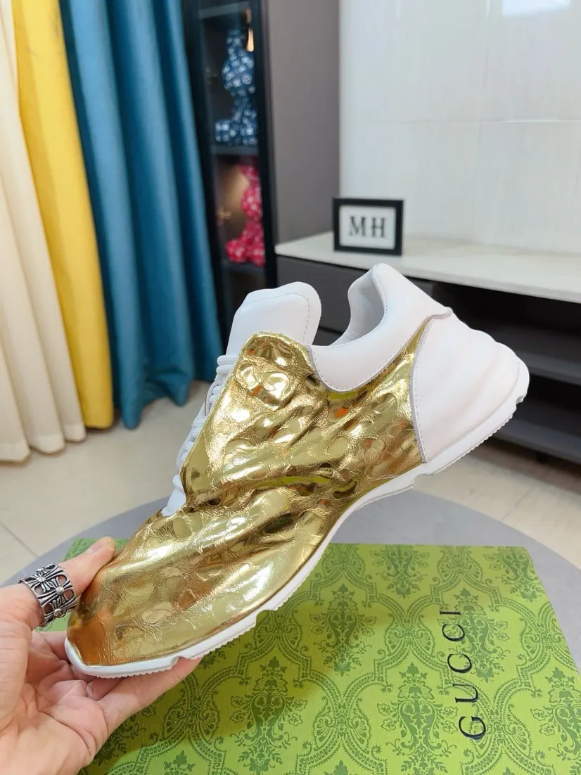 Men's shoes 💰560🌹🌹【GUCCI】pop-up casual sneakers with daddy outsole, breathable and comfortable, easy to walk, versatile style for trendy men, upper with cowhide edge and rhinestone design on the outsole➕genuine leather lining➕Gucci's popular original outsole, sports and running style, super comfortable. Code number 38-44